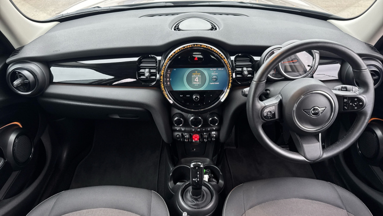 MINI Hatchback 1.5 Cooper Classic Premium Plus 5dr Auto Petrol Hatchback